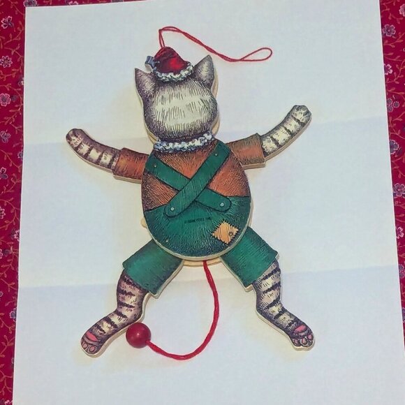 Vintage Articulated Wood Cat Susan Feves Holiday 1985 Ornament Christmas Pull - Picture 3 of 4